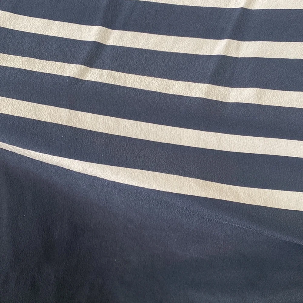 ❌SOLD❌ Joie dress shirt size Medium color black with white stripes - Picture 7 of 8